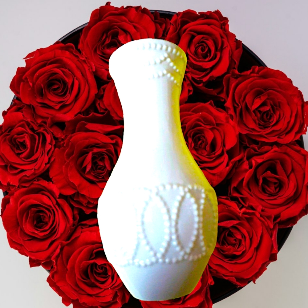 Porcelain Vase, Lenox 24 KT Gold Trim With Beaded Design Vase 7 1/2 inch, Ivory